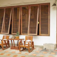 Отель Siamese Views Lodge Бангкок