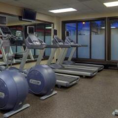 Отель Delta Hotels by Marriott Saskatoon Downtown фитнесс-зал фото 2