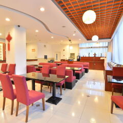 Отель Joyful star Hotel Pu Dong Airport WanXia Китай, Шанхай - 1 отзыв об отеле, цены и фото номеров - забронировать отель Joyful star Hotel Pu Dong Airport WanXia онлайн питание фото 2
