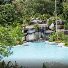 Отель Marina Phuket Resort бассейн
