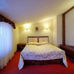 Garden Palace Hotel сейф в номере