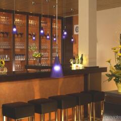 GHOTEL hotel & living Hannover гостиничный бар