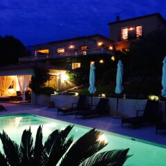 Отель Villa Kilauea B&B бассейн