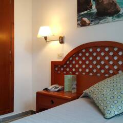 Pinos Playa Hotel удобства в номере