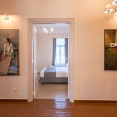 Отель Home and Art Suites комната для гостей фото 5