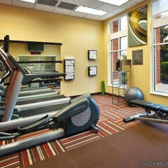 Отель Courtyard Columbus Easton фитнесс-зал фото 3