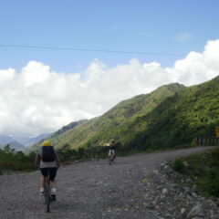 Отель Omega Tours Adventure Company & Eco Jungle Lodge