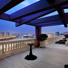 Отель Sofitel Macau At Ponte 16 с домашними животными