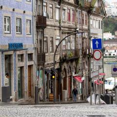Отель Bluesock Hostels Porto фото 4