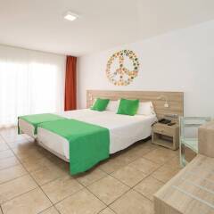 Hotel Playasol Bossa Flow - Adults Only комната для гостей