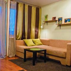 Гостиница Guest House on prospekt Lenina в Петрозаводске отзывы, цены и фото номеров - забронировать гостиницу Guest House on prospekt Lenina онлайн Петрозаводск комната для гостей фото 2