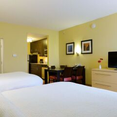 Отель TownePlace Suites by Marriott Frederick удобства в номере