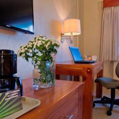 Отель Comfort Inn Puerto Vallarta удобства в номере фото 2