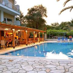 Hotel Paloma Blanca бассейн фото 2