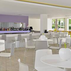Апартаменты Sol House The Studio Calviá Beach гостиничный бар