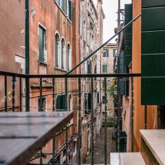 Отель Rialto Mercato a Family Like at Home Италия, Венеция - отзывы, цены и фото номеров - забронировать отель Rialto Mercato a Family Like at Home онлайн балкон