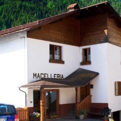 Отель Albergo Ristorante Baita Dovich Рокка Пьеторе городской автобус