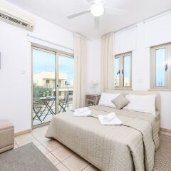 Отель Sunrise Bay Villa #2 Кипр, Протарас - отзывы, цены и фото номеров - забронировать отель Sunrise Bay Villa #2 онлайн комната для гостей фото 3