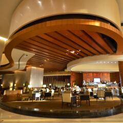 Отель Swissotel Living Al Ghurair Dubai гостиничный бар