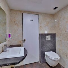 Hotel puneet international ванная фото 2