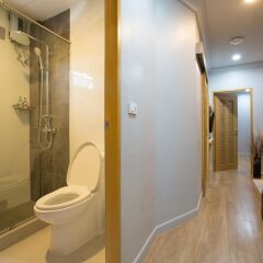 Pama House Boutique Hostel Бангкок ванная