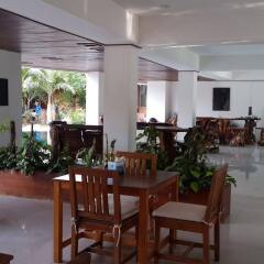 Отель Chaweng Lakeview Condotel гостиничный бар