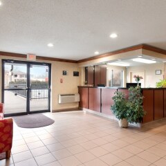 Отель Super 8 by Wyndham Niagara Falls NY США, Ниагара-Фолс - отзывы, цены и фото номеров - забронировать отель Super 8 by Wyndham Niagara Falls NY онлайн интерьер отеля фото 2