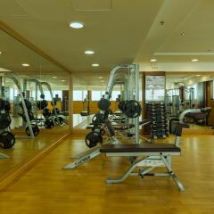 Park Regis Kris Kin Hotel фитнесс-зал фото 3