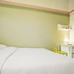 Kam Leng Hotel сейф в номере