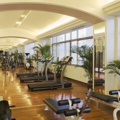 Отель Crowne Plaza City Center Ningbo фитнесс-зал