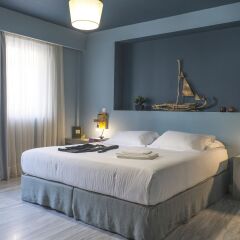 Апартаменты Lotus Center Apartments комната для гостей фото 4