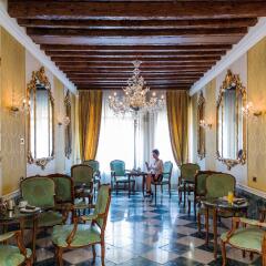Bellini Hotel Венеция развлечения