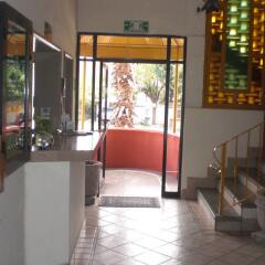 Hotel Arboledas Industrial интерьер отеля