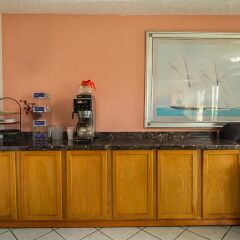 Отель Knights Inn Columbus интерьер отеля фото 2