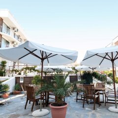 Отель New Line Village Apartments Болгария, Свети Влас - отзывы, цены и фото номеров - забронировать отель New Line Village Apartments онлайн бассейн фото 2