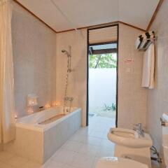 Отель Paradise Island Resort & Spa 4* Стандартный номер с различными типами кроватей фото 3