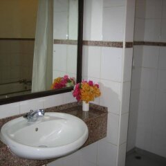 Plaza Beach Hotel in Mombasa, Kenya from 114$, photos, reviews - zenhotels.com bathroom