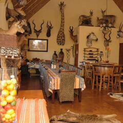 Отель Valley Bushveld Country Lodge