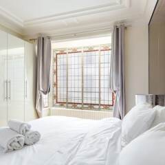 Апартаменты Arc de Triomphe Champs Elysees Apartment комната для гостей