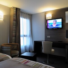 Отель Holiday Inn Paris Montmartre Париж удобства в номере