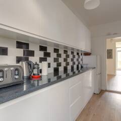 Отель 2 Bedroom Flat in North West London with Wifi в номере фото 2