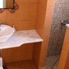 Отель Kalya Suites ванная