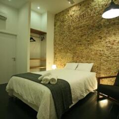 Travellers House - Hostel Лиссабон сейф в номере