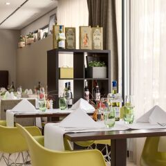 Отель NH Amsterdam Zuid Hotel Нидерланды, Амстердам - 2 отзыва об отеле, цены и фото номеров - забронировать отель NH Amsterdam Zuid Hotel онлайн гостиничный бар