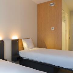 Отель easyHotel Brussels City Centre комната для гостей