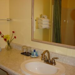 Отель Valueinn Motel ванная