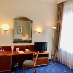 Отель Bayerischer Hof Dresden Германия, Дрезден - 2 отзыва об отеле, цены и фото номеров - забронировать отель Bayerischer Hof Dresden онлайн удобства в номере