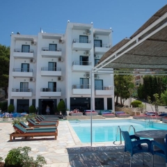 Отель Perla Hotel Saranda Албания, Саранда - отзывы, цены и фото номеров - забронировать отель Perla Hotel Saranda онлайн бассейн фото 3