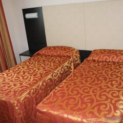 Hotel Motel Raya Медилья комната для гостей фото 3