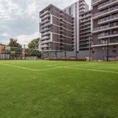 Апартаменты Chill Apartments Bliska Wola спортивное сооружение